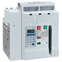 DMX3 2500 VZDUCHOVÝ JISTIČ 3P 2500A 65KA PEVNÉ PROVEDENÍ LEGRAND 028646