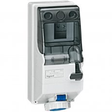 ZÁS.BOX 220V, 3K, 16A, VYPÍNAČ LEGRAND 056661