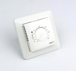 DEVIreg 532 - ELKO s podlahovým a prostorovým snímačem Devi 140F1037