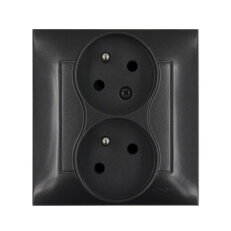 Zásuvka dvojnásobná s uzemněním, pootočená 16A, 250V, antracit mat