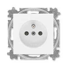 ABB LEVIT Zásuvka 55x55 s ochranným kolíkem s clonkami bílá 5519H-A02557 03