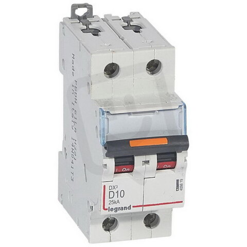 DX3 JISTIČ, 2 PÓLOVÝ, CHAR. D,10A 25KA LEGRAND 409819