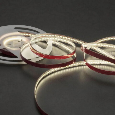 XRIBO IP66 15m/reel LEDS STRIP 5W/m 65 L