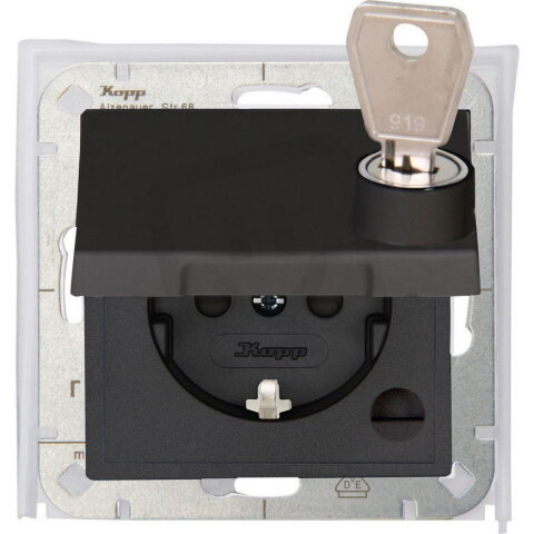 954615006 HK07 IP44 Earthed socket outle