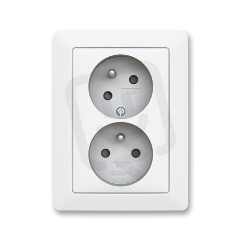 ABB ZONI Zásuvka dvojnásobná s ochr. kolíky matná bílá 5513T-C02157 240