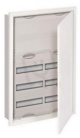 Zapuštěná rozvodnice ABB U52K -72M s dveřmi