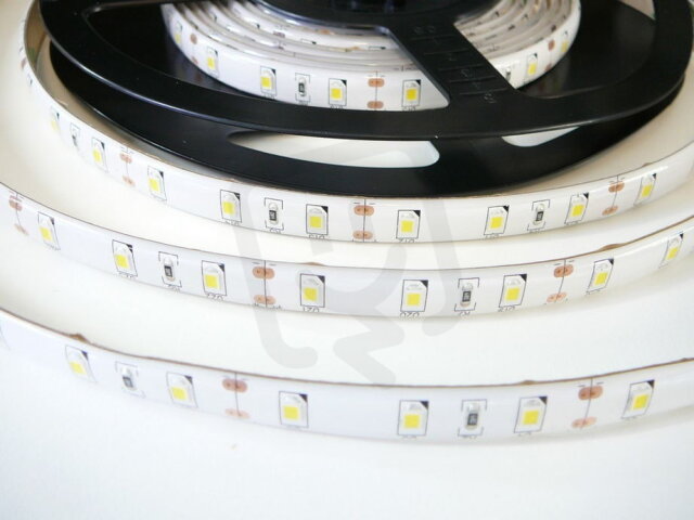 SB3-W300-CW zalitý pásek bílá T-LED 07706