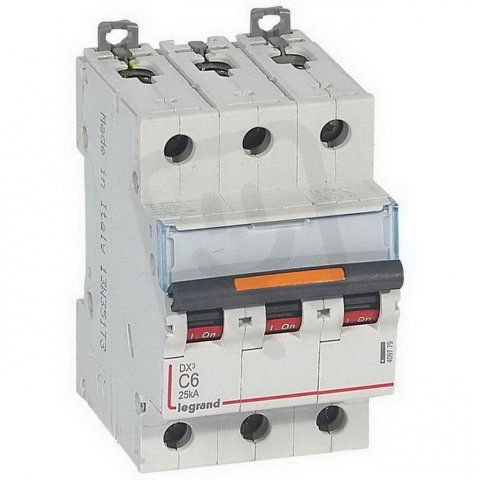 DX3 JISTIČ, 3 PÓLOVÝ, CHAR. C,6A 25KA LEGRAND 409779