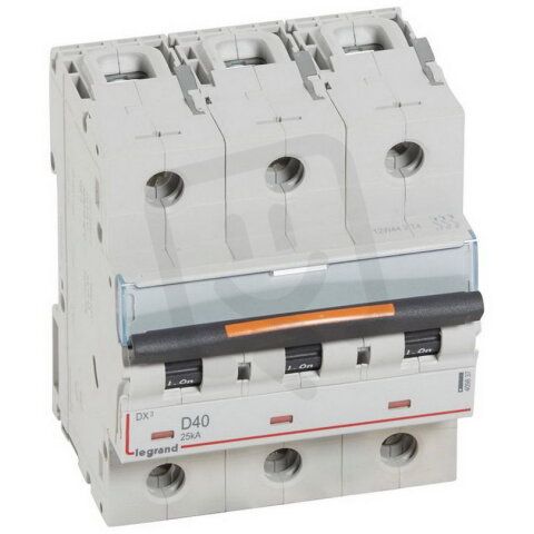 DX3 JISTIČ, 3 PÓLOVÝ, CHAR. D,40A 25KA LEGRAND 409837
