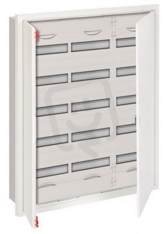 Zapuštěná rozvodnice ABB U63 -216M s dveřmi