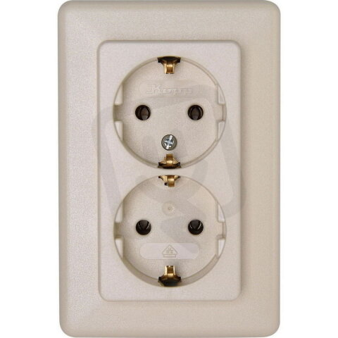 912601067 Double earthed socket outlet,