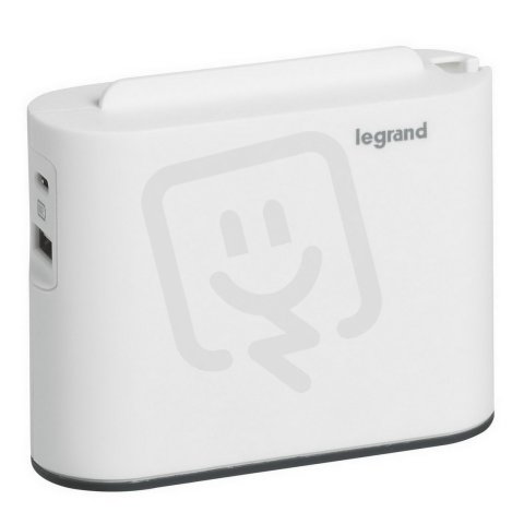 NABÍJECÍ ADAPTÉR 2X2P/USB A+C, BÍLÁ/TMAVĚ ŠEDÁ LEGRAND 049401