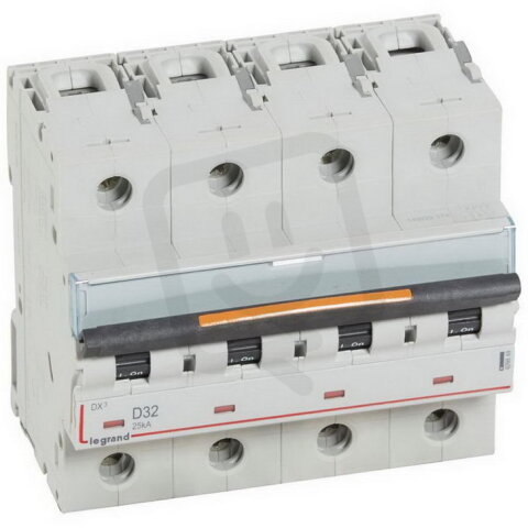 DX3 JISTIČ, 4 PÓLOVÝ, CHAR. D,32A 25KA LEGRAND 409849