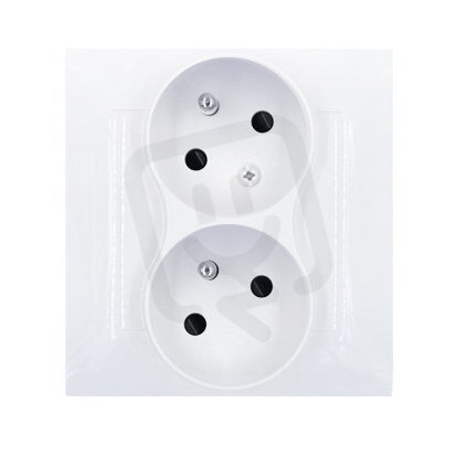 Zásuvka dvojnásobná s uzemněním, pootočená 16A, 250V~, s clonkami, bílá