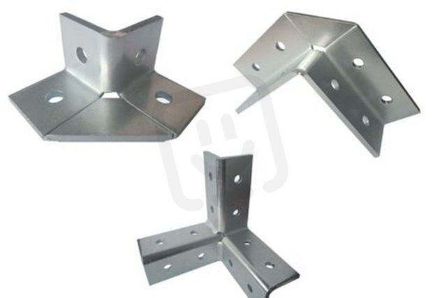 Montážní úhelník s 2x4 otvory, rohový, p
