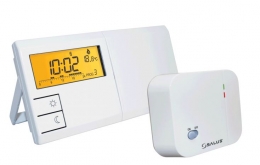 SALUS 091FLRF Týdenní programovatelný termostat - černý, 0-230V, 0,2°C, 5A