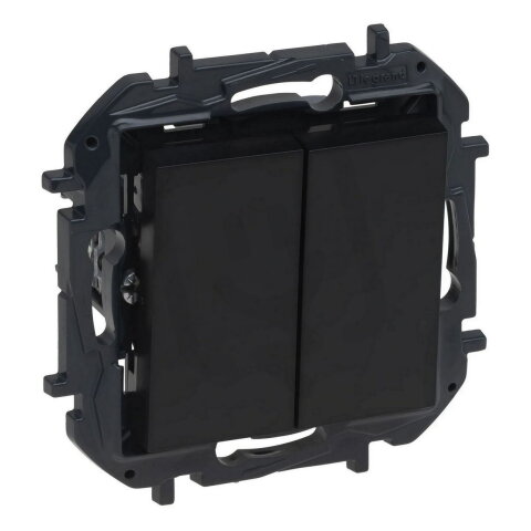 NILOE S.STŘ.PŘEPÍN.Č.6+6 ČERNÁ LEGRAND 863508B