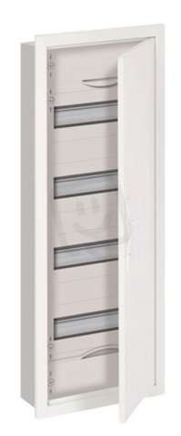 Zapuštěná rozvodnice ABB U51R4 -48M s dveřmi