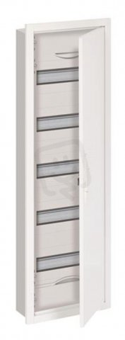 Zapuštěná rozvodnice ABB U61R5 -60M s dveřmi