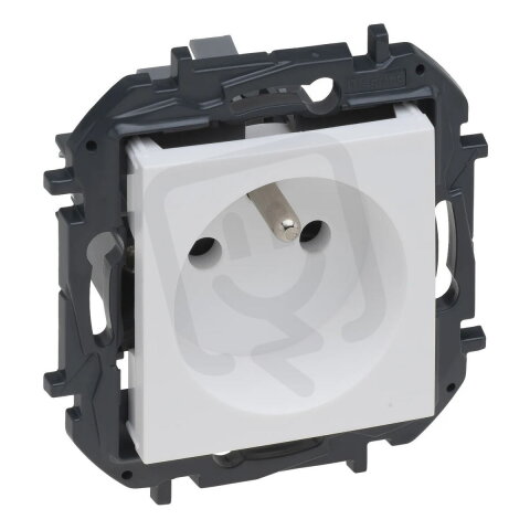 NILOE S.ZÁSUVKA 2P+T CL.BÍLÁ LEGRAND 863133B