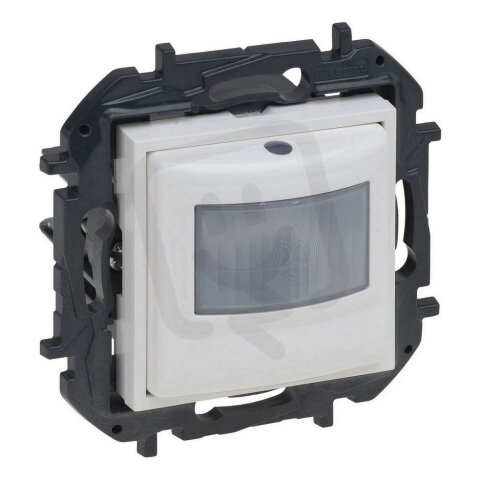 NILOE S POHYB. SENZOR 3VODI?OVÝ BÍLÁ LEGRAND 863149B