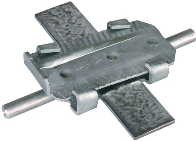 Klínová svorka FeZn pro betonové základy pro prům. 10mm / pásek 40x4mm