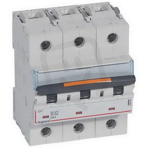 DX3 JISTIČ, 3 PÓLOVÝ, CHAR. B,32A 25KA LEGRAND 409732