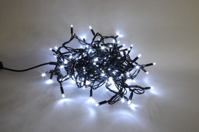 LED vánoční řetěz venkovní 28m 180LED studená bílá