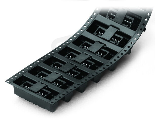 Konektor s pájecími piny THR, pájecí kontakt 0,8x0,8 mm, rovné, černá 4pól.