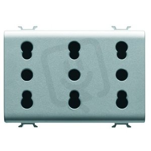 CHORUS Zásuvka 3x2P+E - 16A P11-P17 3M, titanová GEWISS GW14209