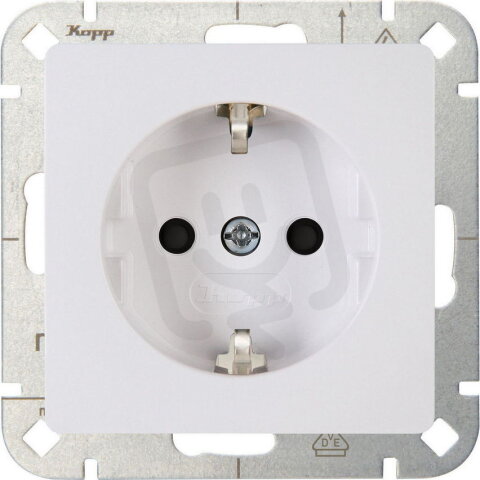 920602002 HK05 - Earthed socket outlet w