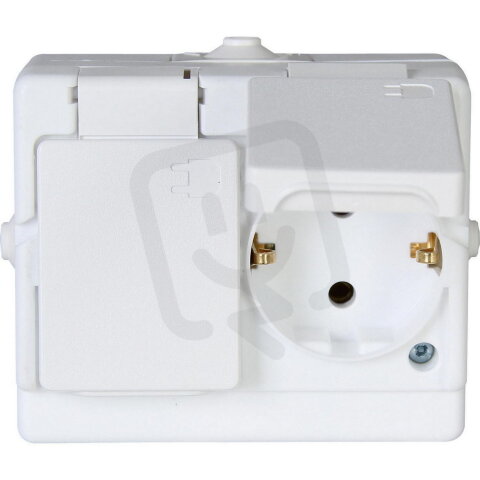 130202002 Double earthed socket outlet w