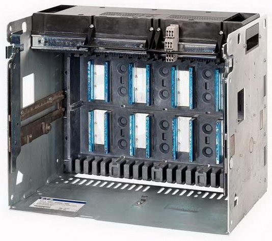 +IZMX-CAS404-3200-1 Základna výsuvného provedení pro IZMX40 4-pól 3200A 183963