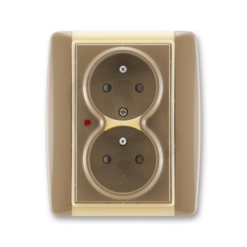 ABB 5592E-C02359 25 Zásuvka dvojnásobná, s ochranou před přepětím