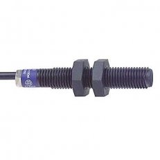 Schneider XS4P08MA230 Indukční čidlo válcové plastové